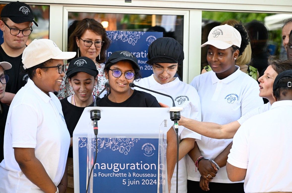 Inauguration du restaurant "La fourchette à Rousseau"